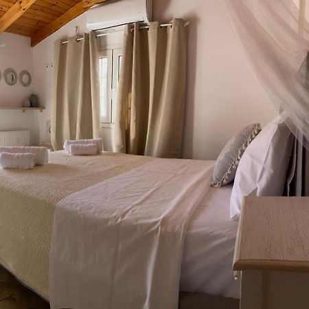 Willa Julia House Andipáta Zewnętrze zdjęcie