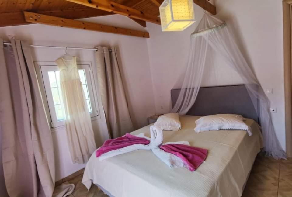 Willa Julia House Andipáta Zewnętrze zdjęcie