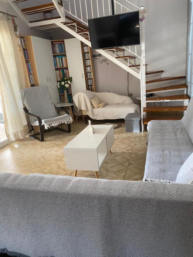Willa Julia House Andipáta Zewnętrze zdjęcie