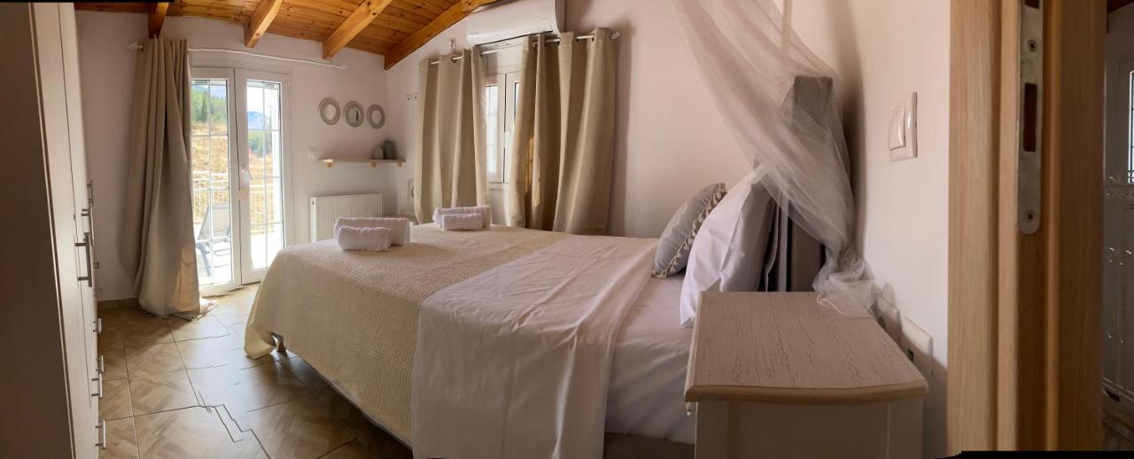 Willa Julia House Andipáta Zewnętrze zdjęcie